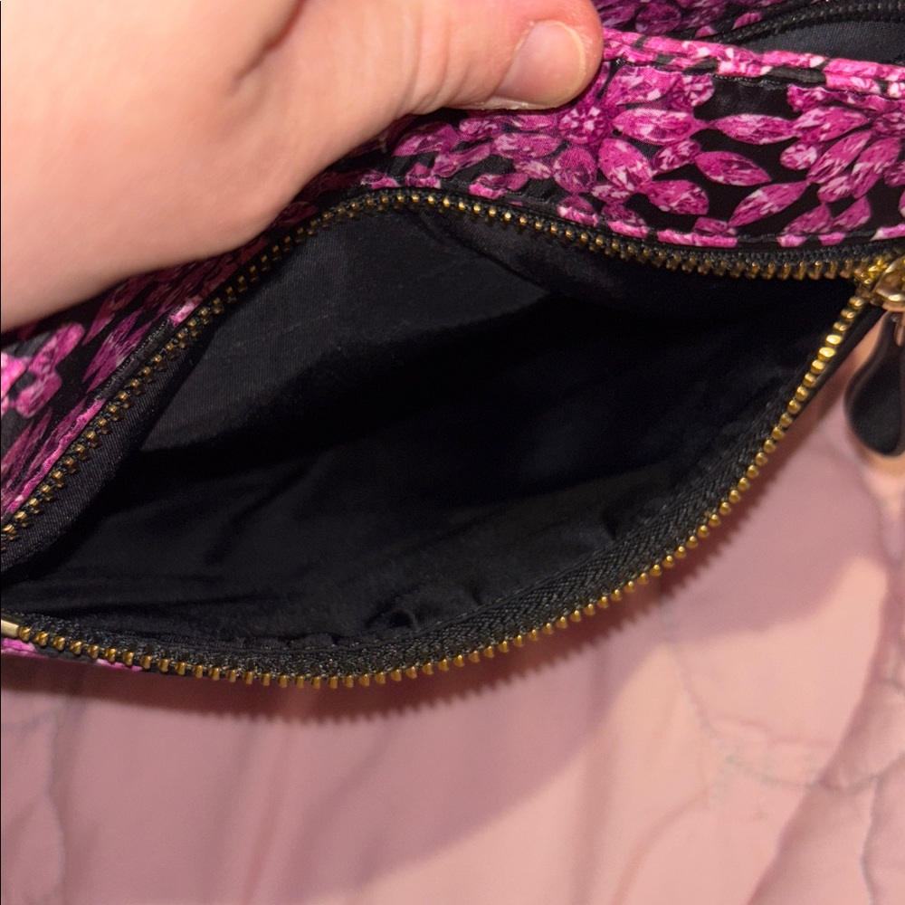 Michael Kors Jet Set Floral Crossbody Pink Black Gold Hardware - Picture 4 of 6